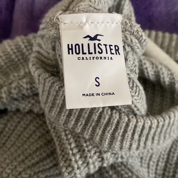 Hollister gray cable knit sweater with tie in back and balloon sleeves - Picture 5 of 5